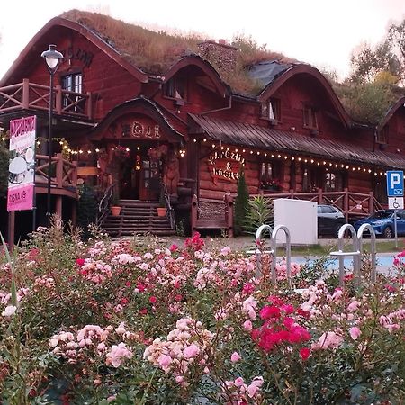 Troll Bed and Breakfast Cisna Buitenkant foto