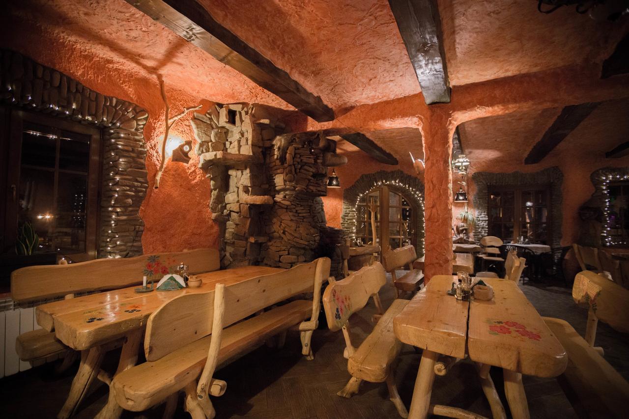 Troll Bed and Breakfast Cisna Buitenkant foto